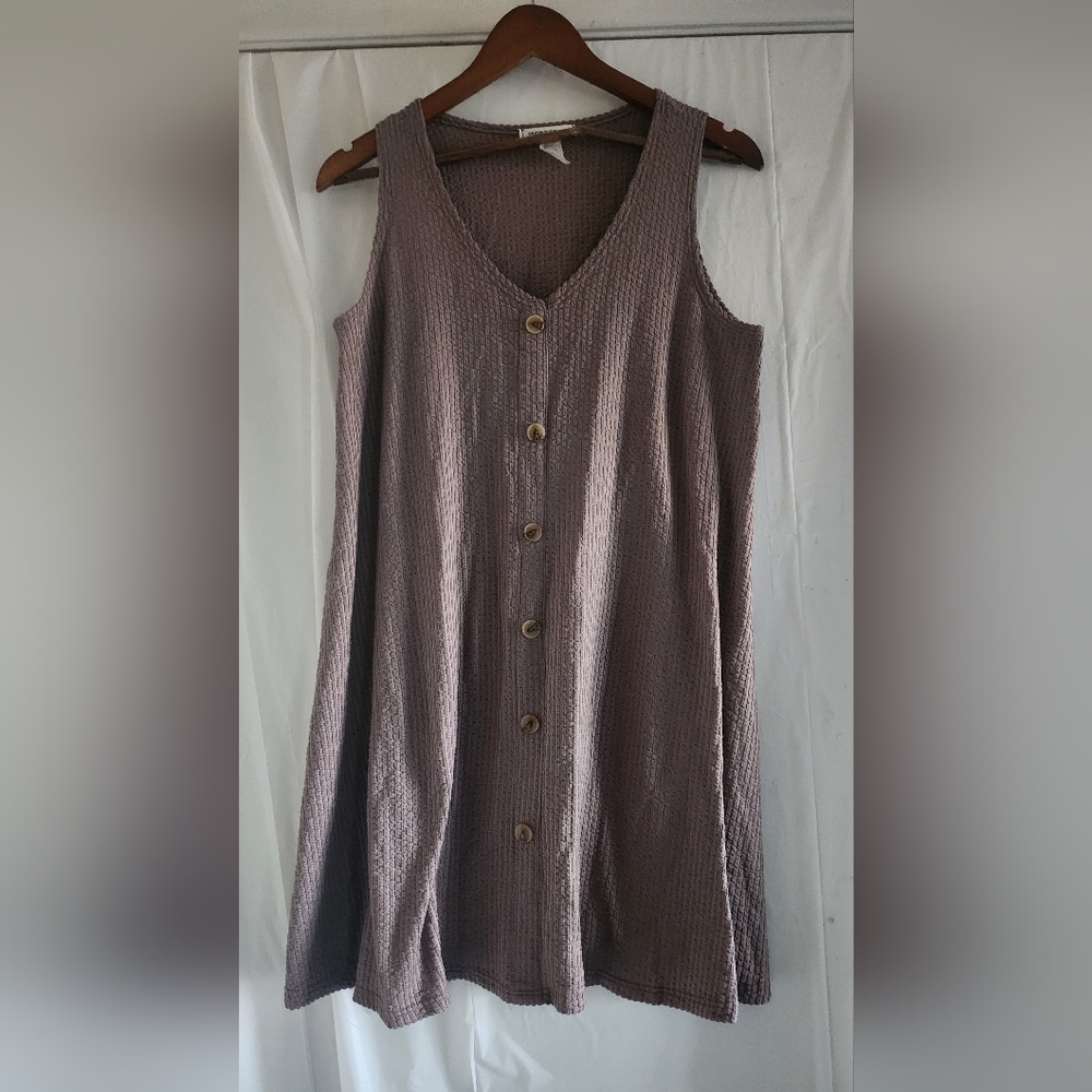 Button-Up Dress - Picture 2 of 3
